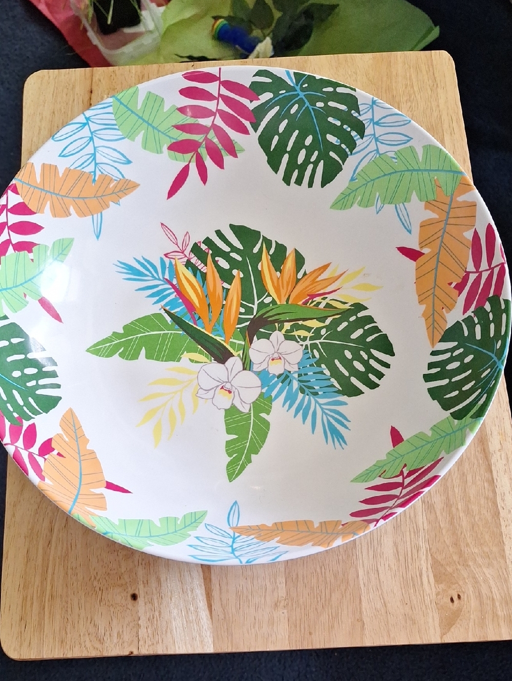 Tropical Leaf Melamine Serving Bowl - White